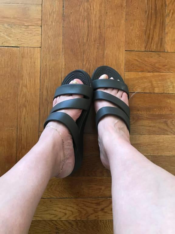 crocs women's monterey strappy wedge