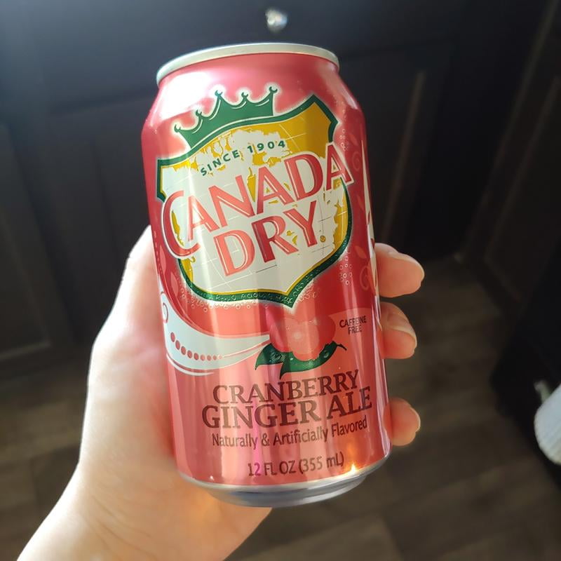 Canada Dry Caffeine-Free Cranberry Ginger Ale, 20 Fl. Oz