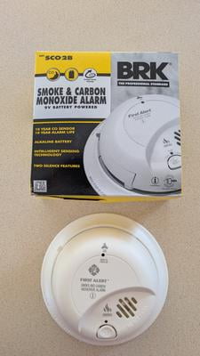 FIRST ALERT BRK CO250 Battery-Operated Carbon Monoxide Alarm – 9V Battery Included, Two Silence Features, Electrochemical Sensor, UL2034 Compliant FIRST ALERT BRK CO250 Battery-Operated Carbon Monoxide Alarm – 9V Battery Included, Two Silence Features, Electrochemical Sensor, UL2034 Compliant