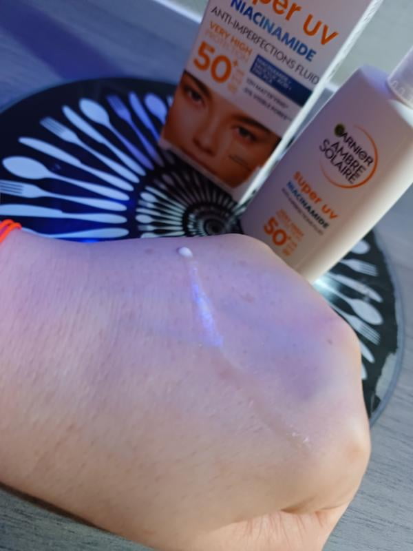 Garnier Ambre Solaire Super UV Niacinamide Facial SPF50+ Cream