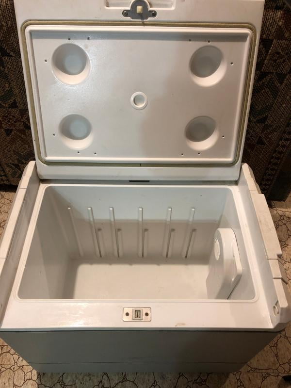 coleman mini fridge