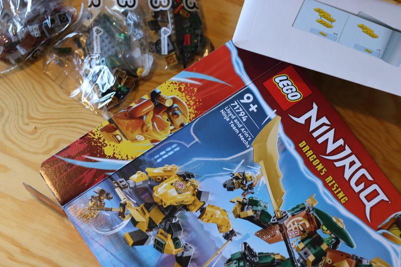 NINJAGO Mech Set 71794 - School activity sets - Walmart Business