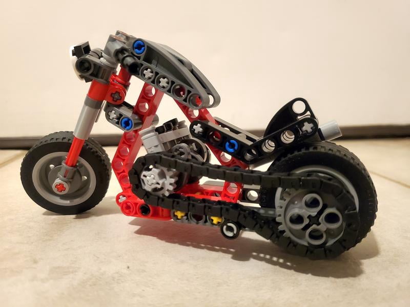 LEGO Technic Advanced Motorcycle Builder Set 42132, in Model