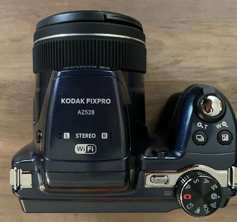 KODAK PIXPRO AZ528 Astro Zoom Digital Camera - 16MP 52X Wi-Fi