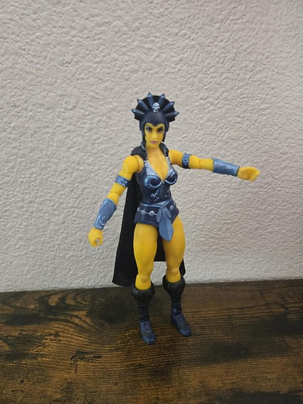 Masters of the Universe Masterverse Evil-Lyn Action Figure