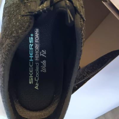 skechers wide fit with air cooled memory foam
