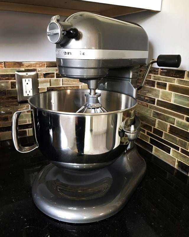 KitchenAid 6 Qt. Professional Bowl-Lift Stand Mixer New