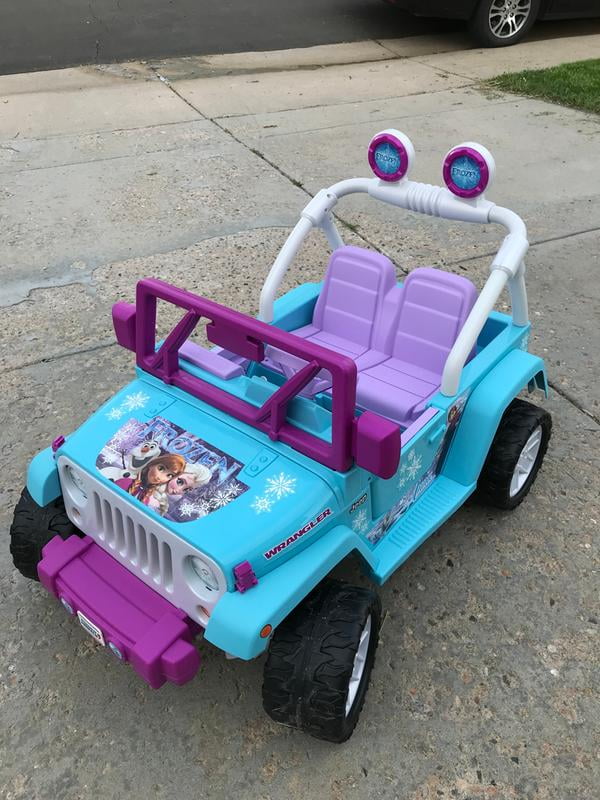 Power Wheels Disney Frozen Jeep Wrangler Battery-Powered Ride-On Toy Vehicle  with Music & Sounds 