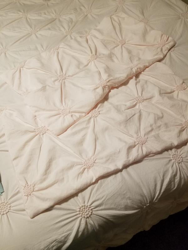 Pinch Pleat Pintuck Comforter Set 
