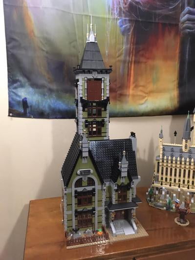 LEGO Haunted House (10273) Creative DIY Project for Adults (3,231