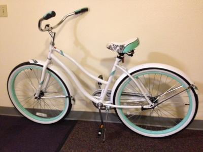 huffy cranbrook women's cruiser bike white and teal