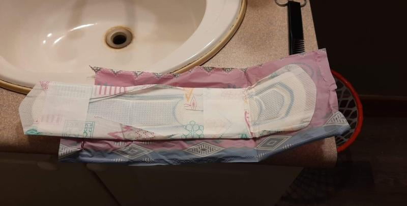 U By Kotex Allnighter Ultra Thin Overnight Pads With Wings Unscented 40 Count Walmart Com Walmart Com