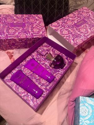 Versace Pour Femme Dylan Purple Perfume & Body Wash 4 Pcs Gift Set