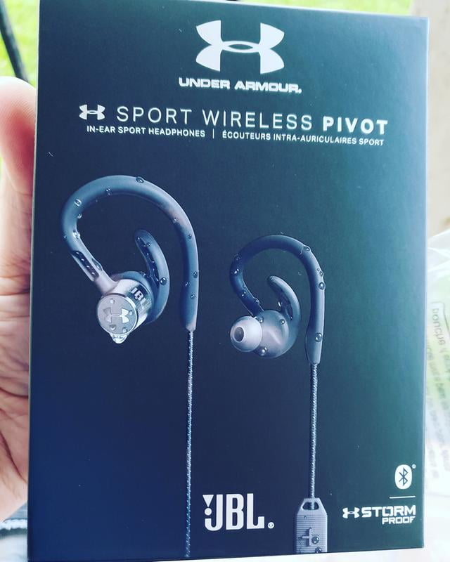 under armour pivot headphones