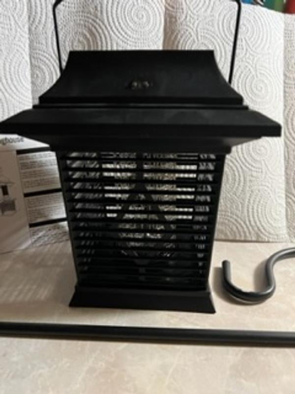 Westinghouse Solar Bug Lantern with Shepherd Hook - Walmart.com