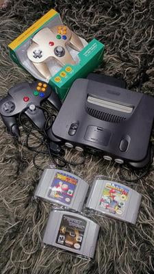 Nintendo 64 N64 Console Bundle, Matching Controller, AV Cable