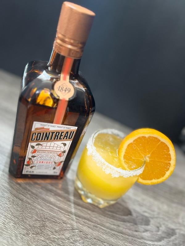 Cointreau Cocktail Gin Triple Sec Lime Orange Liqueur Gin