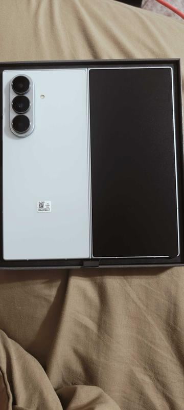 Samsung Galaxy Z Fold7 512GB Smartphone (Unlocked), Silver Shadow