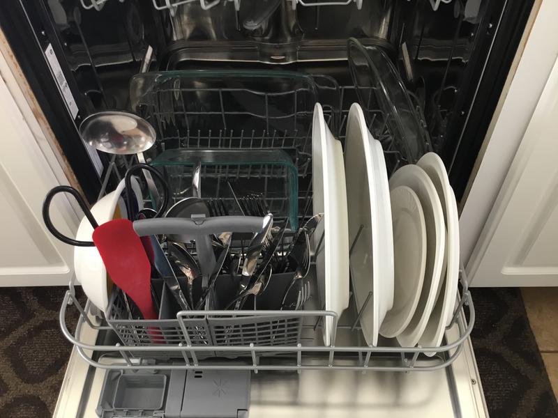 Hisense HV651D60UK Review Fully Integrated Dishwasher Tech