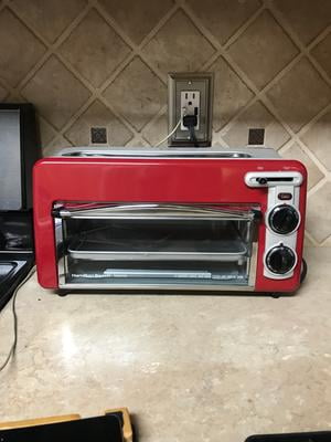Best Buy: Hamilton Beach Toastation 2-Slice Countertop Toaster and Toaster  Oven RED 22724