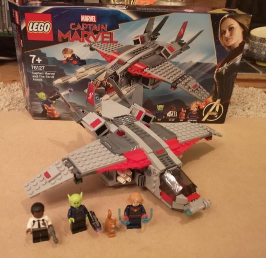 LEGO Captain Marvel Skrull Attack Set, Quinjet, Minifigures