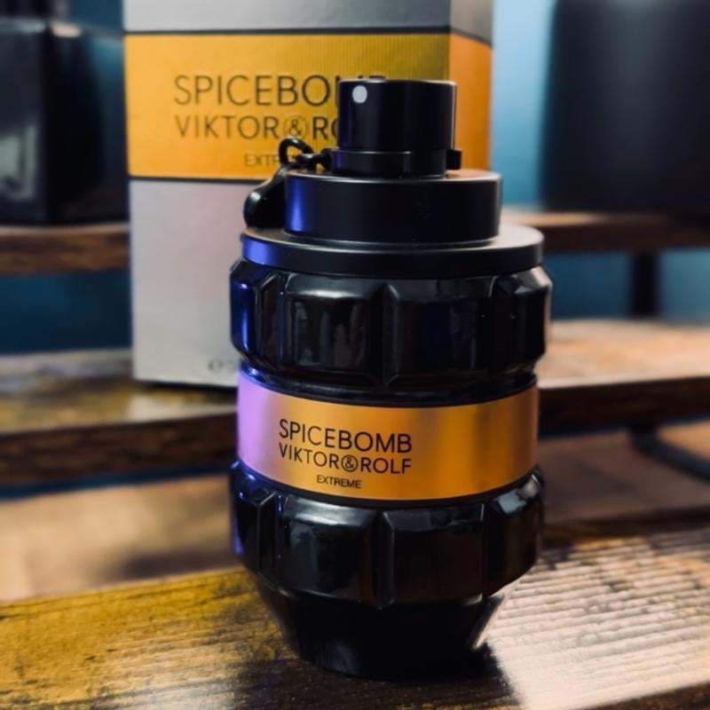 香水(男性用) Viktor & Rolf Spicebomb Extreme 90ml Viktor&Rolf's Spicebomb Extreme 90ml Eau de Parfum