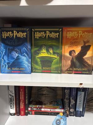 Harry Potter Paperback Box Set 1-7 Deluxe Edition with Stenciled
