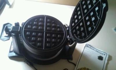 BLACK+DECKER WMD200B Double Flip Waffle Maker - Black. Opened but