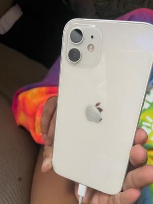 Restored Apple iPhone 12 - Carrier Unlocked - 256GB White
