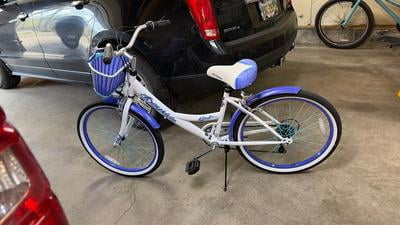 Kent Bicycles 24-inch Bayside Ladies 7-Speed Cruiser Bicycle, Pink