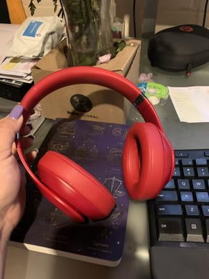 beats studio3 wireless レッド　RED Beats by Dre Studio3 Wireless Over-Ear Headphones - Decade
