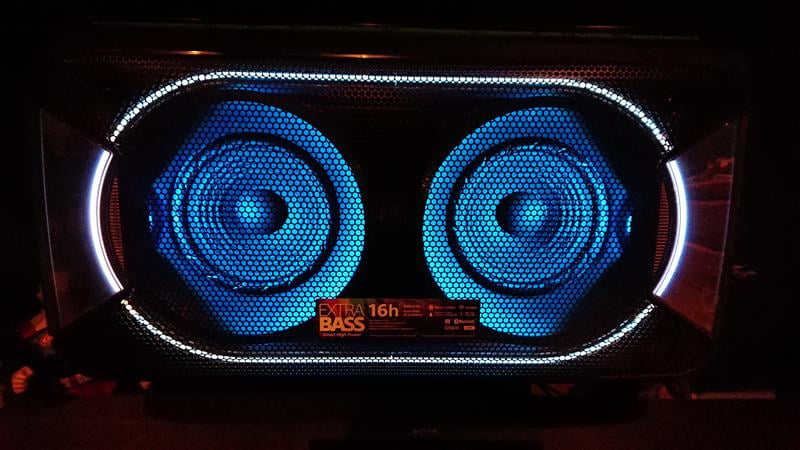 スピーカー・ウーファー SONY gtk xb-90 Questions and Answers: Sony High Power XB90 Portable