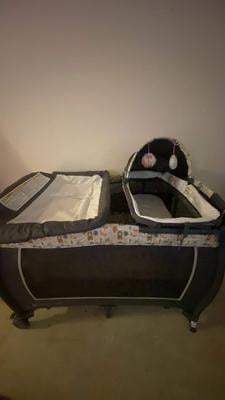 Customer reviews for Baby Trend Lil Snooze Deluxe II Nursery Center Playard   Full-Size Bassinet, Changing Table & Tote Bag | Walmart.com