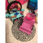 Image 3 of customer photos