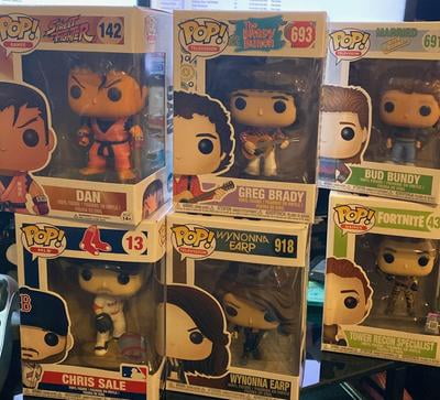 6 Random Funko POP And 2 Exclusives With Protection Near Mint POP Vinyl HT1 