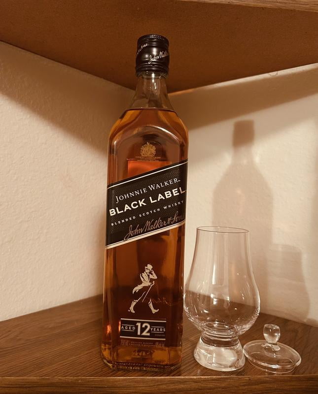 Johnnie Walker, Black Label Blended Scotch Whisky, 750 ml, 40% ABV