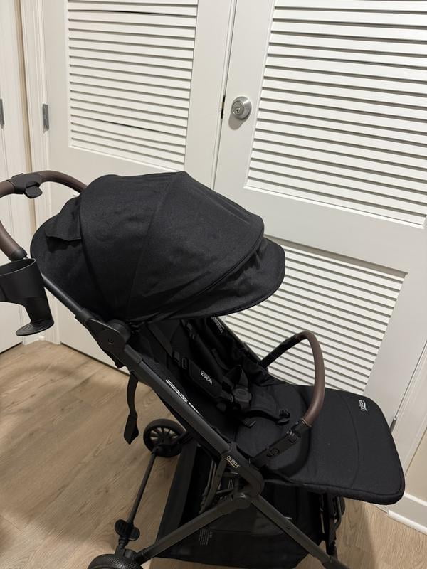 Britax® Juniper™ Compact Stroller with One-Hand RapidFold™ - Raven