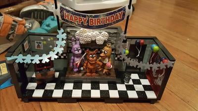 Five Nights at Freddy s Five Night Freddy s Construction Set The Show Stage Walmart