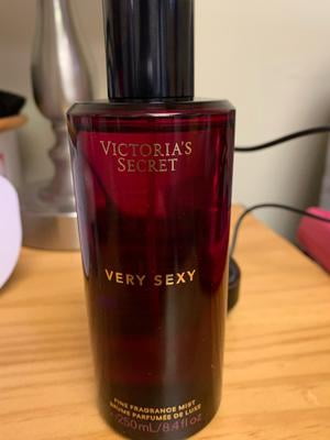Victoria's Secret Very Sexy Sea Fragrance Mist, Notes of Italian