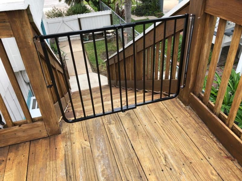 gate for outside stairs