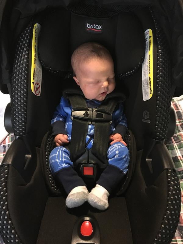 Britax B Safe 35 Lbs Infant Car Seat, How To Put Newborn In Britax B Safe Car Seat