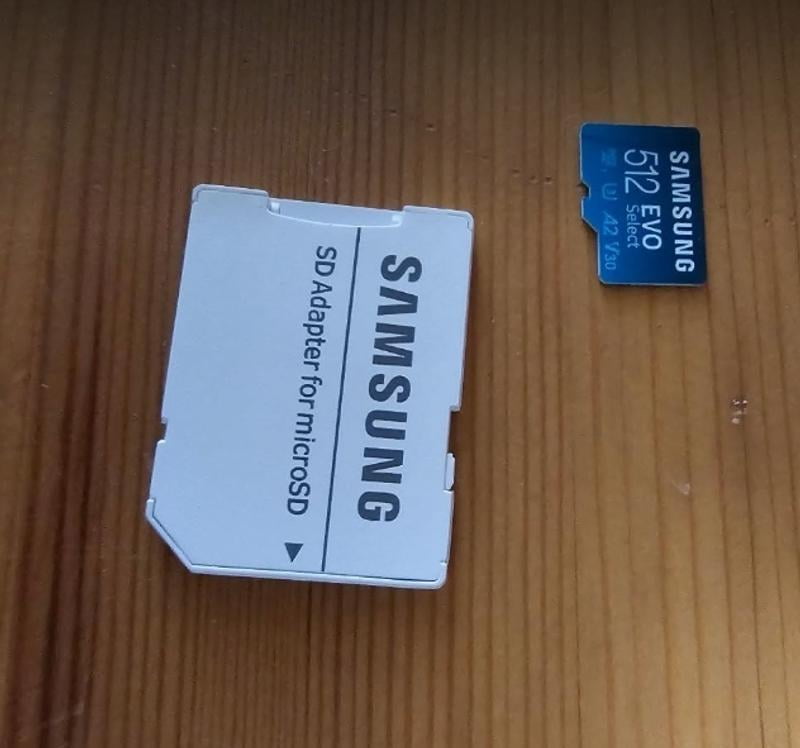 Samsung EVO Plus 512 GB Class 10/UHS-I (U3) V30 microSDXC, 1