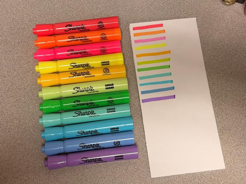 Sharpie Highlighters, Chisel Tip, Fluorescent Yellow & Pink, 4 + 1