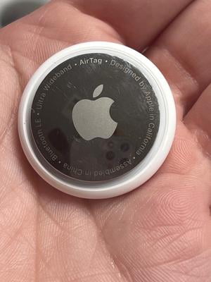 Free Shipping! Apple AirTag 1 Pack Item Tracker with Bluetooth