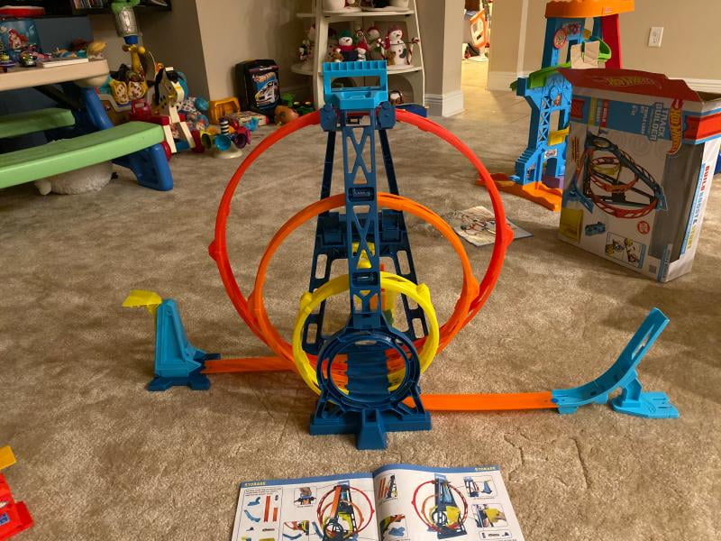 Hot Wheels Track Builder Triple Loop Stunt Playset, 1:64 Scale Vehicles​ 