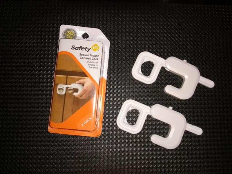 Safety 1st Secure Mount Cabinet Lock 2 Count Free Shipping New