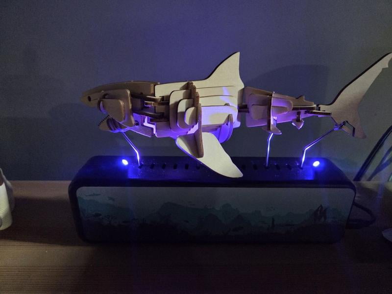 National Geographic Motorized Shark 3D Puzzle, 45-Piece Wood Model