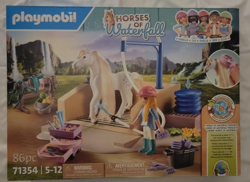 PLAYMOBIL #71354 Horses of Waterfall Horse Washing Station w