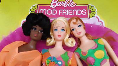 Barbie Vintage Repro Mod Friends Doll Outfit Christie Tangerine Scene Shoes NEW 