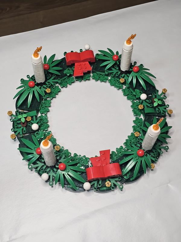 Lego Holiday Set 40426 Christmas Wreath in 1, 510 pieces